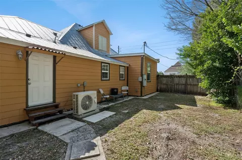 Exterior - 1024 Vermont Ave, Saint Cloud, FL 34769 photo 5 of 8