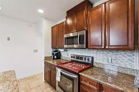 Kitchen - 1024 Vermont Ave, Saint Cloud, FL 34769 photo 2 of 2