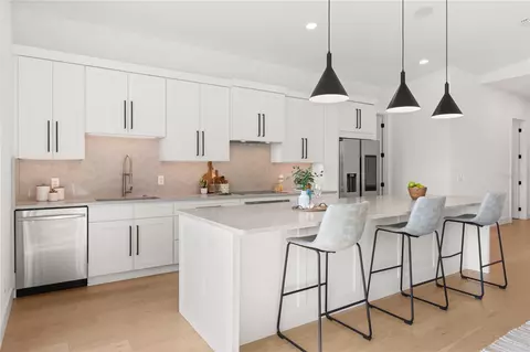 Kitchen - 930 East Blvd, Windermere, FL 34786 photo 1 of 3