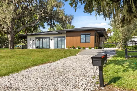Exterior - 930 East Blvd, Windermere, FL 34786 photo 9 of 19