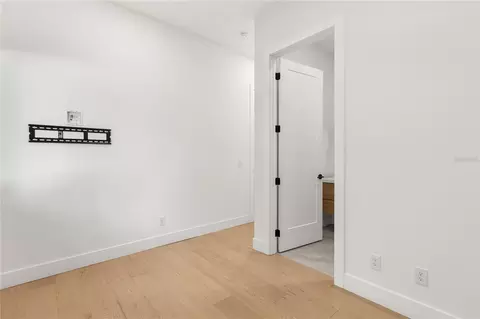 Bedroom - 930 East Blvd, Windermere, FL 34786 photo 6 of 9