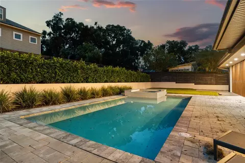 Exterior - 930 East Blvd, Windermere, FL 34786 photo 16 of 19