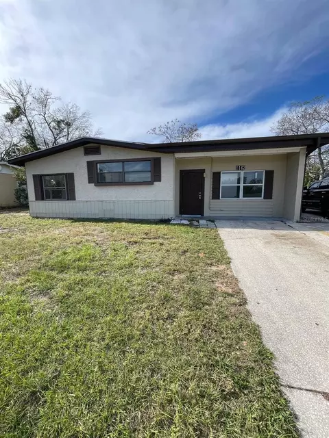 1142 Berkshire Rd, Daytona Beach, FL 32117