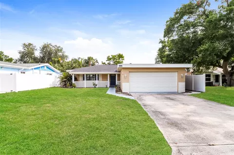 10293 Satsuma Rd, Seminole, FL 33772