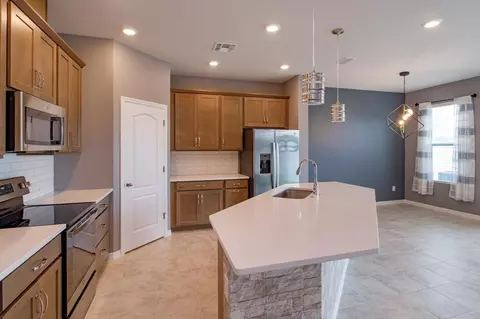 Kitchen - 1914 Terrapin Rd, Ocoee, FL 34761 photo 3 of 3