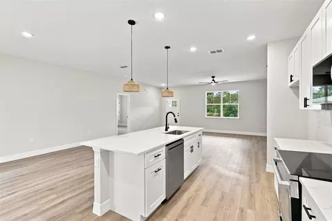 Kitchen - 41325 Royal Trails Rd, Eustis, FL 32726 photo 3 of 3