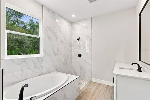 Bath - 41325 Royal Trails Rd, Eustis, FL 32726 photo 1 of 6