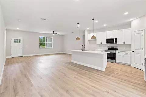 Living - 41325 Royal Trails Rd, Eustis, FL 32726 photo 3 of 5