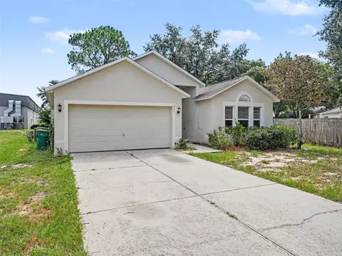 Exterior - 881 Vanderbilt Dr, Eustis, FL 32726 photo 3 of 5
