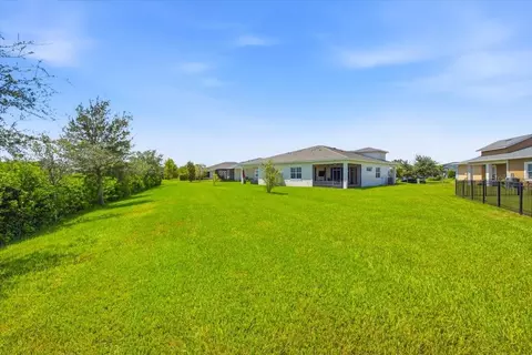 Exterior - 2541 Yellow Brick Rd, Saint Cloud, FL 34771 photo 8 of 9