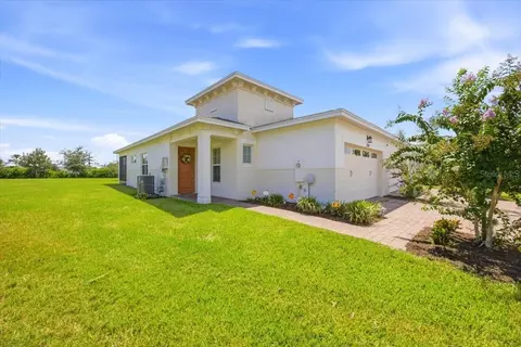 Exterior - 2541 Yellow Brick Rd, Saint Cloud, FL 34771 photo 3 of 9