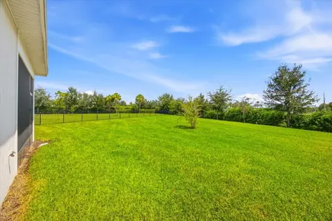 Exterior - 2541 Yellow Brick Rd, Saint Cloud, FL 34771 photo 6 of 9