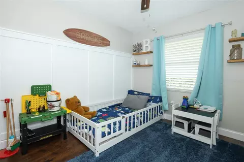 Bedroom - 738 E 11th Ave, Mount Dora, FL 32757 photo 3 of 6