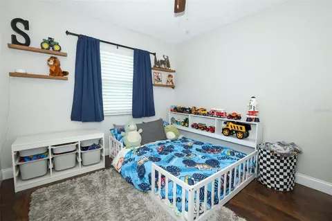 Bedroom - 738 E 11th Ave, Mount Dora, FL 32757 photo 5 of 6