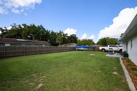 Exterior - 738 E 11th Ave, Mount Dora, FL 32757 photo 4 of 5