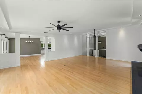 Living - 101 Lee St, Windermere, FL 34786 photo 7 of 16