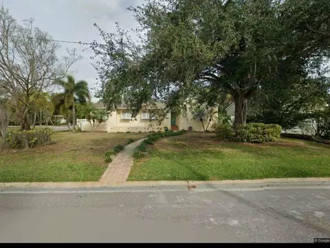 601 34th Ave NE, Saint Petersburg, FL 33704