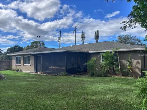 Exterior - 4033 13th Ave W, Bradenton, FL 34205 photo 3 of 3