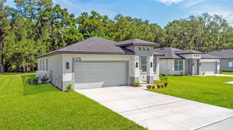 Exterior - 435 E 13th St, Apopka, FL 32703 photo 2 of 7