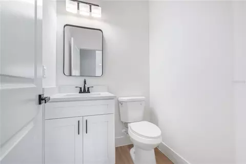 Bath - 435 E 13th St, Apopka, FL 32703 photo 1 of 5