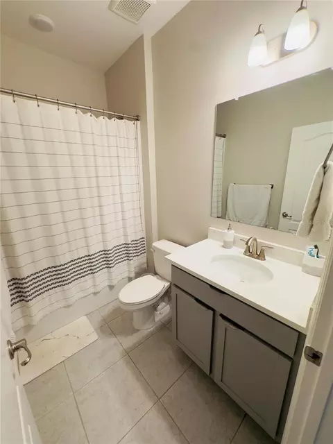 Bath - 11753 June Briar Loop, San Antonio, FL 33576 photo 5 of 5