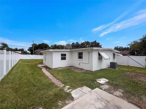 Exterior - 119 Lantern Ln, Winter Haven, FL 33884 photo 4 of 4