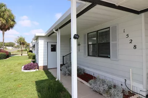 1528 W Schwartz Blvd, Lady Lake, FL 32159