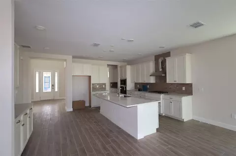 Entry Way - 5400 Lassen St, Saint Cloud, FL 34771 photo 2 of 3