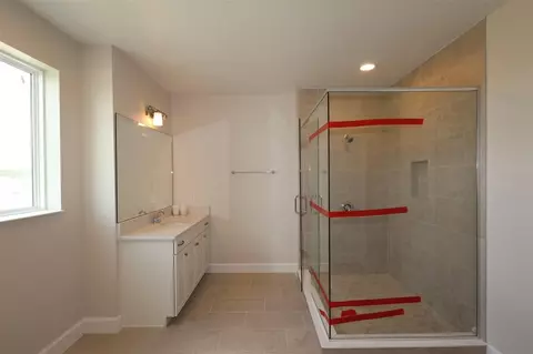 Bath - 5400 Lassen St, Saint Cloud, FL 34771 photo 2 of 4