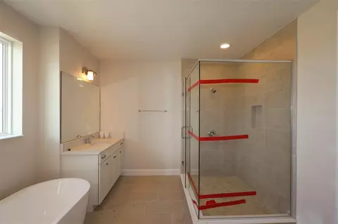 Bath - 5400 Lassen St, Saint Cloud, FL 34771 photo 1 of 4