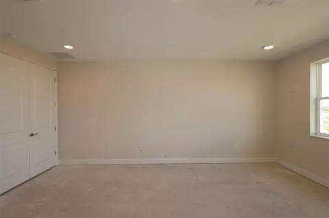Bedroom - 5400 Lassen St, Saint Cloud, FL 34771 photo 1 of 2