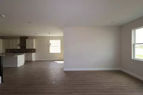 Living - 5400 Lassen St, Saint Cloud, FL 34771 photo 1 of 5