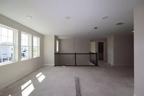 Living - 5400 Lassen St, Saint Cloud, FL 34771 photo 4 of 5