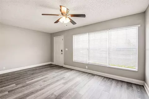 Living - 1616 27th Ave E, Bradenton, FL 34208 photo 3 of 5