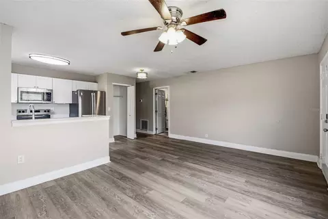 Living - 1616 27th Ave E, Bradenton, FL 34208 photo 4 of 5