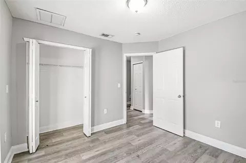 Bedroom - 1616 27th Ave E, Bradenton, FL 34208 photo 6 of 8