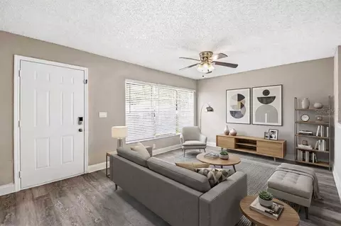 Living - 1616 27th Ave E, Bradenton, FL 34208 photo 1 of 5