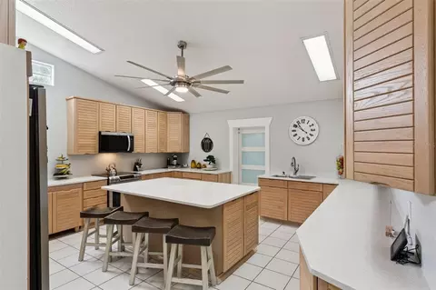 Kitchen - 4874 Old Oak Trl, Saint Cloud, FL 34771 photo 1 of 5