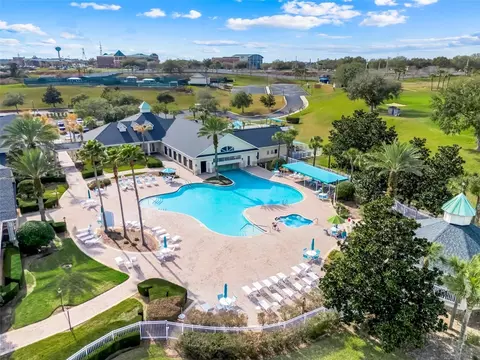 Exterior - 2390 Caledonian St, Clermont, FL 34711 photo 8 of 9