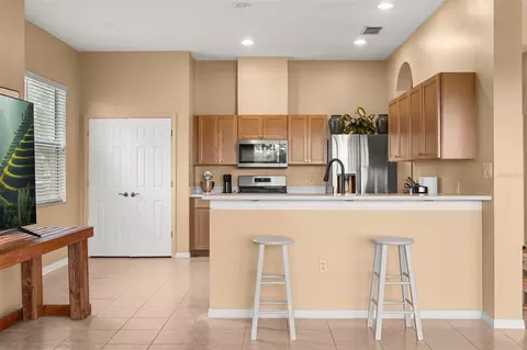 Kitchen - 2390 Caledonian St, Clermont, FL 34711 photo 4 of 4