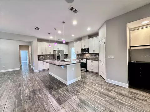 Kitchen - 1557 Amber Leaf Cir, Ocoee, FL 34761 photo 4 of 9
