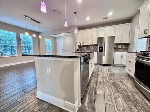 Kitchen - 1557 Amber Leaf Cir, Ocoee, FL 34761 photo 6 of 9