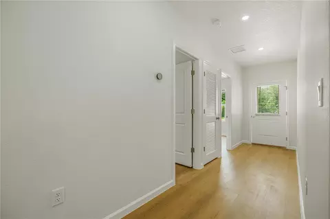 Entry Way - 525-527 Pine Ln, Eustis, FL 32726 photo 1 of 1