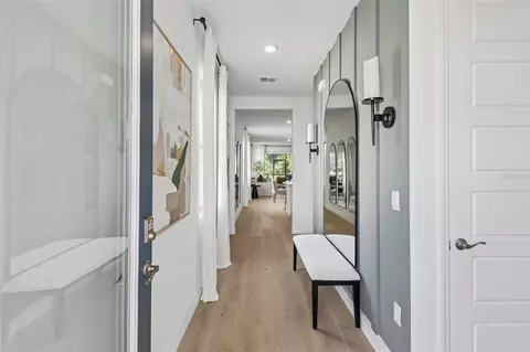 Entry Way - 3945 Kennebunk Loop, Mount Dora, FL 32757 photo 1 of 2