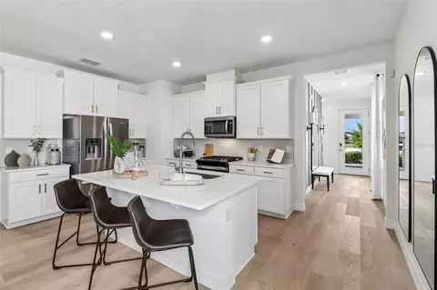 Kitchen - 3945 Kennebunk Loop, Mount Dora, FL 32757 photo 2 of 4