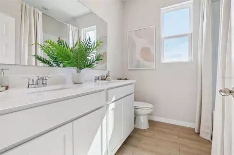 Bath - 8595 Hempstead Way, Mount Dora, FL 32757 photo 1 of 3