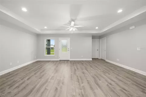Living - 6025 Cypress Ter, Sebring, FL 33876 photo 2 of 6
