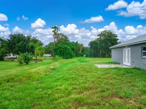 Exterior - 6025 Cypress Ter, Sebring, FL 33876 photo 6 of 7