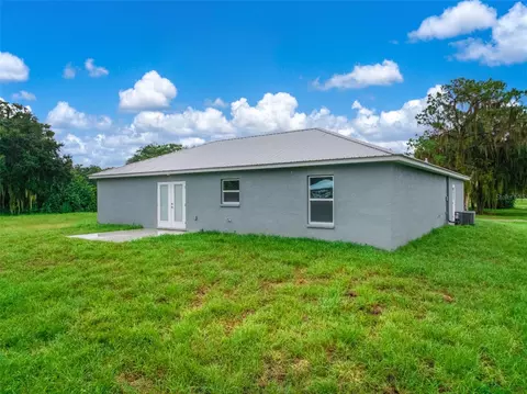 Exterior - 6025 Cypress Ter, Sebring, FL 33876 photo 5 of 7