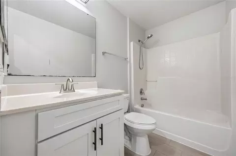 Bath - 3947 Warbler Dr, Winter Haven, FL 33880 photo 4 of 4